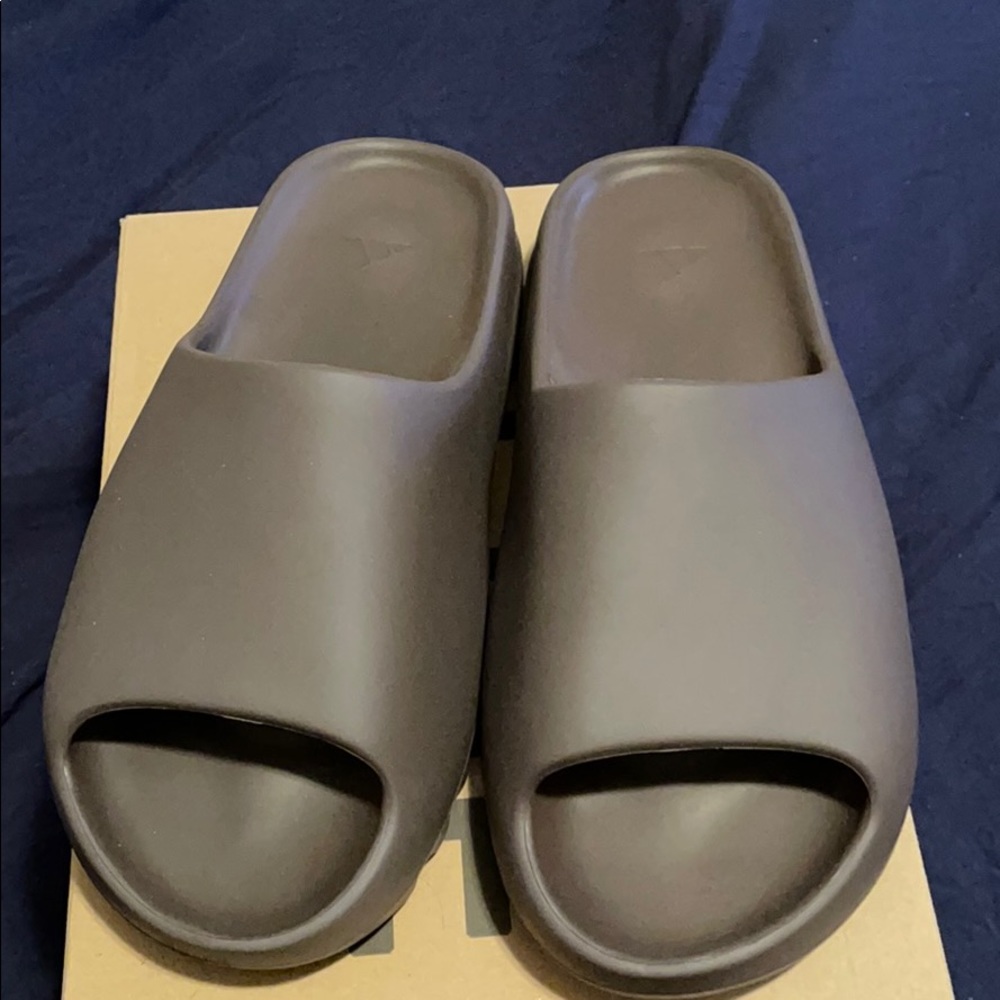 Yeezy slide size 12